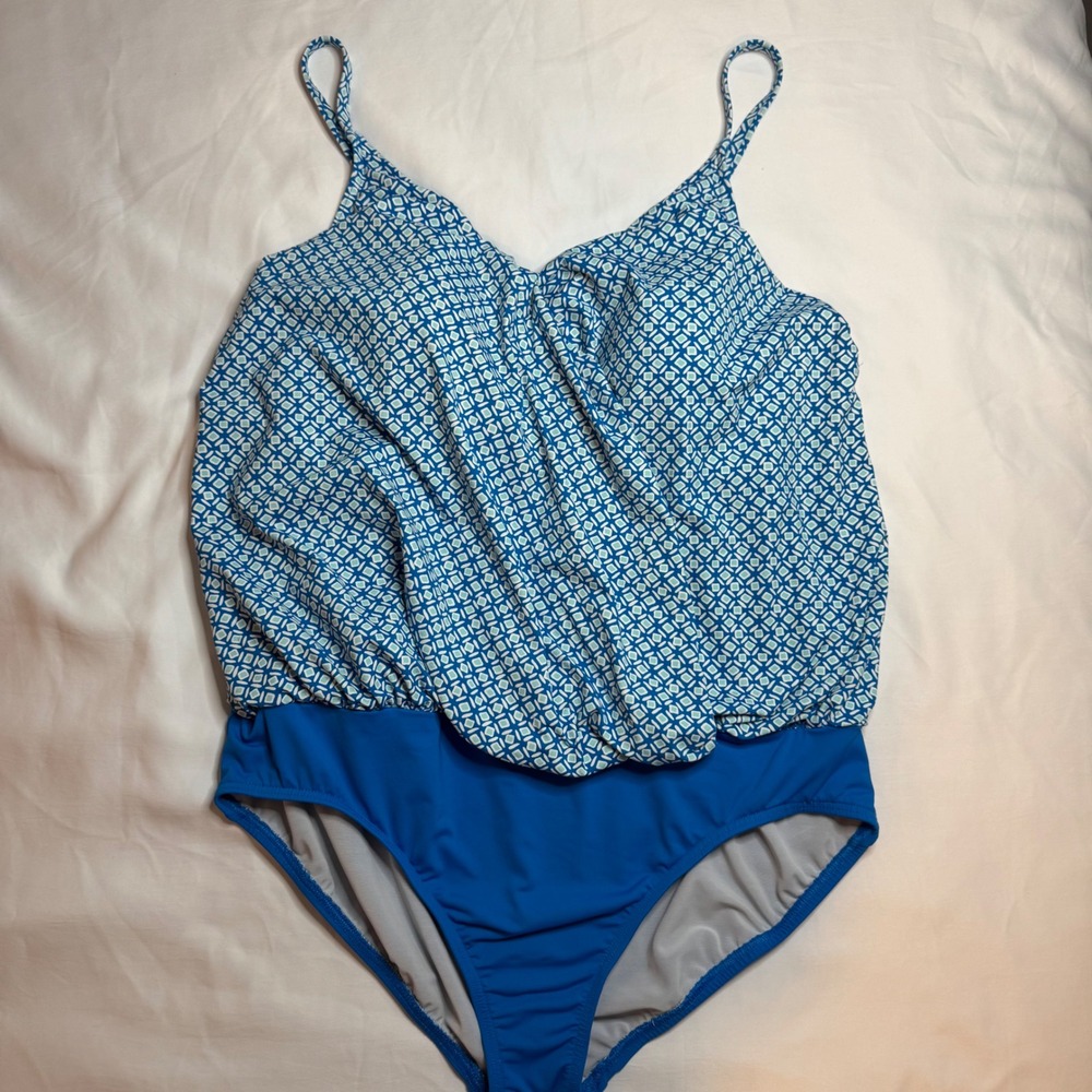 Lands End Womens Blue Geometric Blouson One Piece Swimsuit Size 18 Adjustable